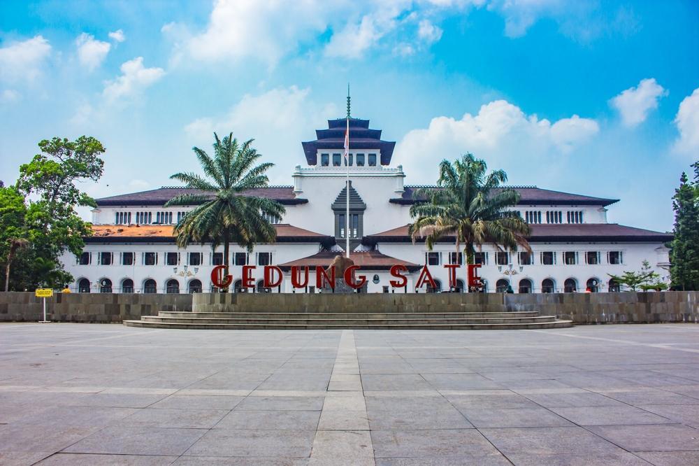 1-gedung-sate-1779379456.jpg