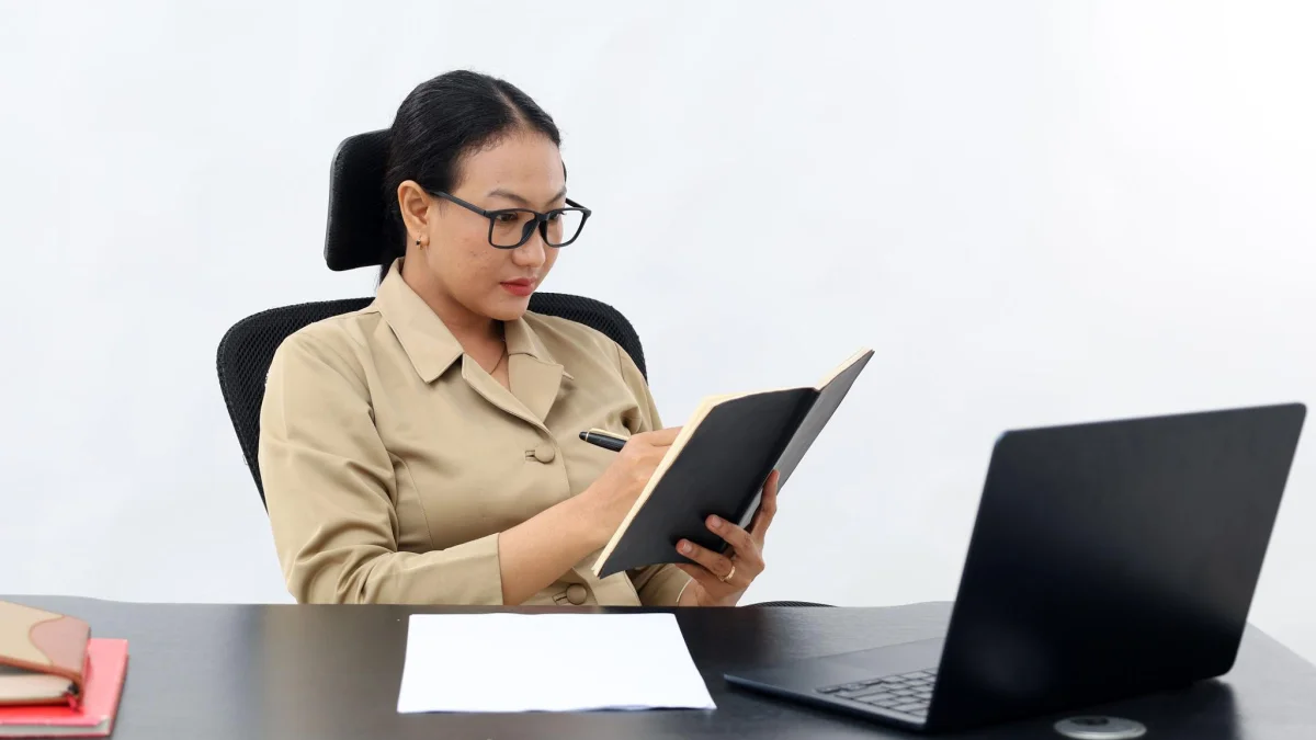 Apakah Lulusan Bisnis Digital Bisa Jadi PNS?