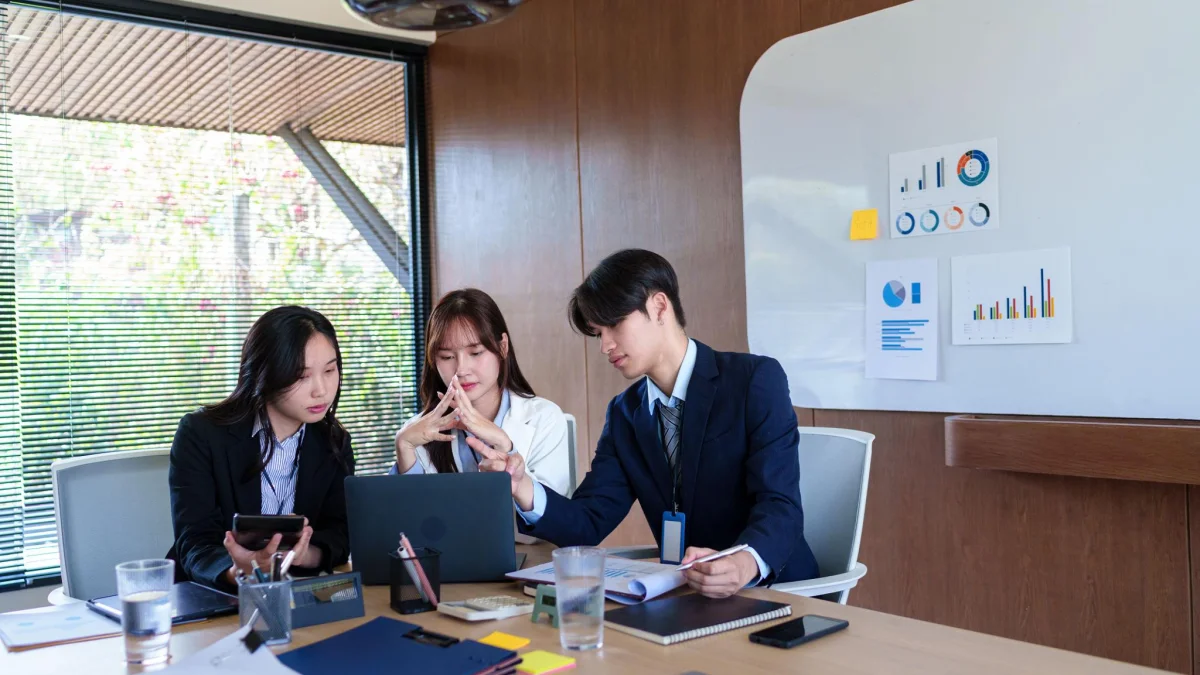 Apakah Lulusan Bisnis Digital Bisa Jadi Venture Capital Analyst?