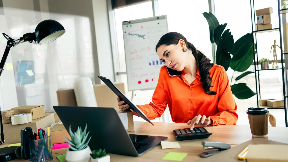 Apakah Lulusan Bisnis Digital Bisa Jadi E-Commerce Manager?