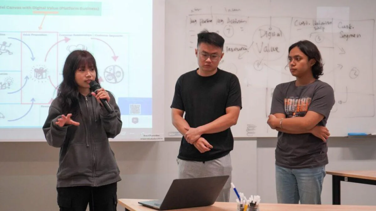 Mengapa Mahasiswa Bisnis Digital Belajar Business Model Innovation? Ini Alasannya
