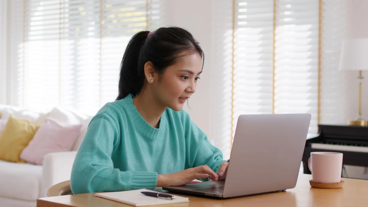 Apakah Lulusan Bisnis Digital Bisa Kerja Remote?