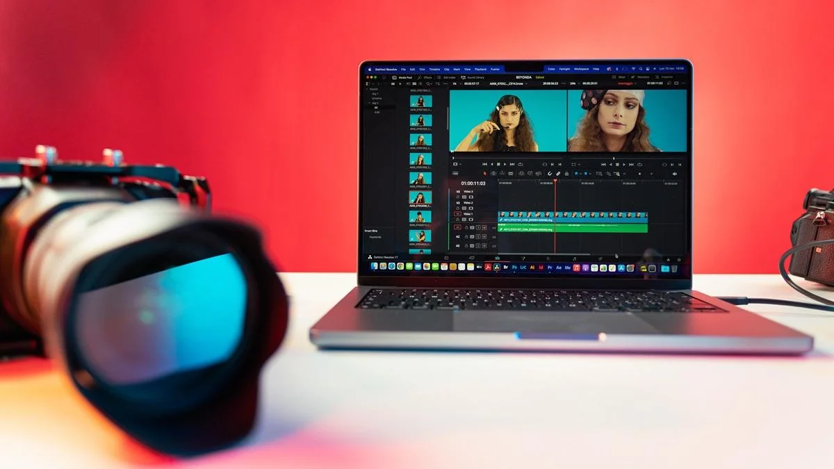 Apakah Lulusan Bisnis Digital Bisa Jadi Content Creator?
