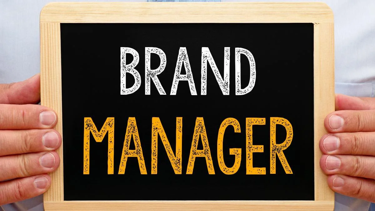 Apakah Lulusan Bisnis Digital Bisa Jadi Brand Manager?